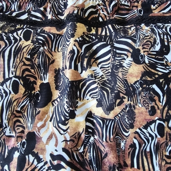 PHAX one piece Swimsute removable straps Tummy control zibra-tiger print M/34 - Picture 5 of 10